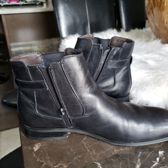 Calvin Klein - Picture 3 of 4